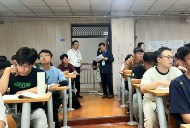 https://www.xxu.edu.cn/__local/E/80/85/AC89C9EEEDAEA3A1223C6E60B23_2870768A_ACE23.png